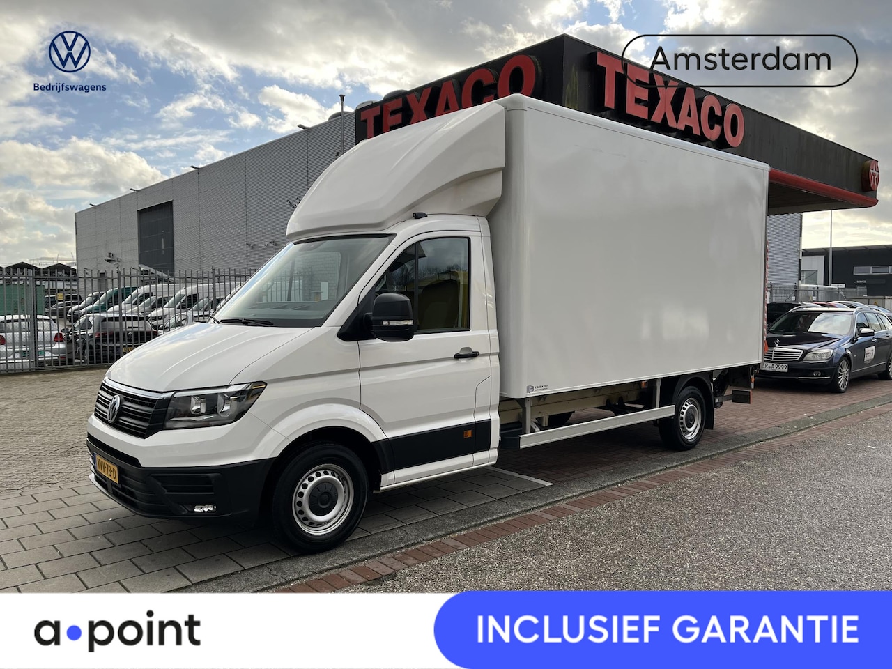 Volkswagen Crafter - 35 2.0 TDI L4H3 EL Highline Euro 6 Bakwagen, navi, camera, Klep - AutoWereld.nl