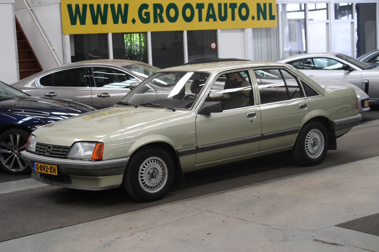 Opel Rekord - LS 1.8 S Stuurbekrachtiging, Trekhaak - AutoWereld.nl