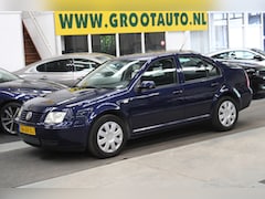 Volkswagen Bora - 1.6 Trendline NAP, Airco, Stuurbekrachtiging