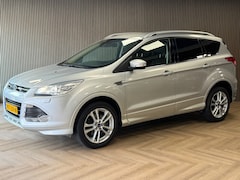 Ford Kuga - 1.5 Titanium Styling Pack 4WD CRUISE DODEHOEK CAMERA PARKEERSENSOREN STOELVERWARMING AIRCO
