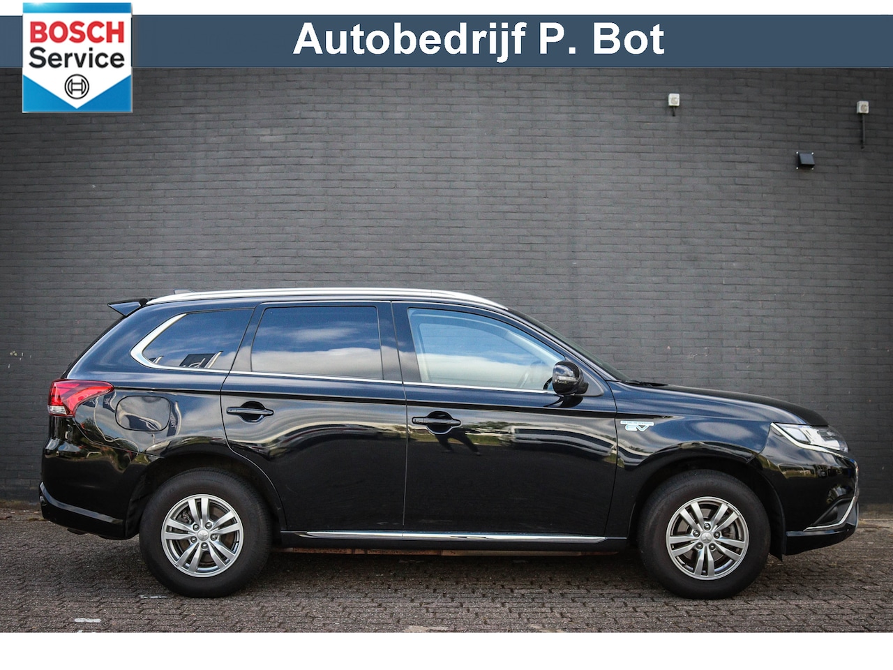 Mitsubishi Outlander - 2.4 PHEV Pure Nieuw binnen; Jouw droomauto? - AutoWereld.nl