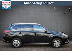 Mitsubishi Outlander - 2.4 PHEV Pure Nieuw binnen; Jouw droomauto?