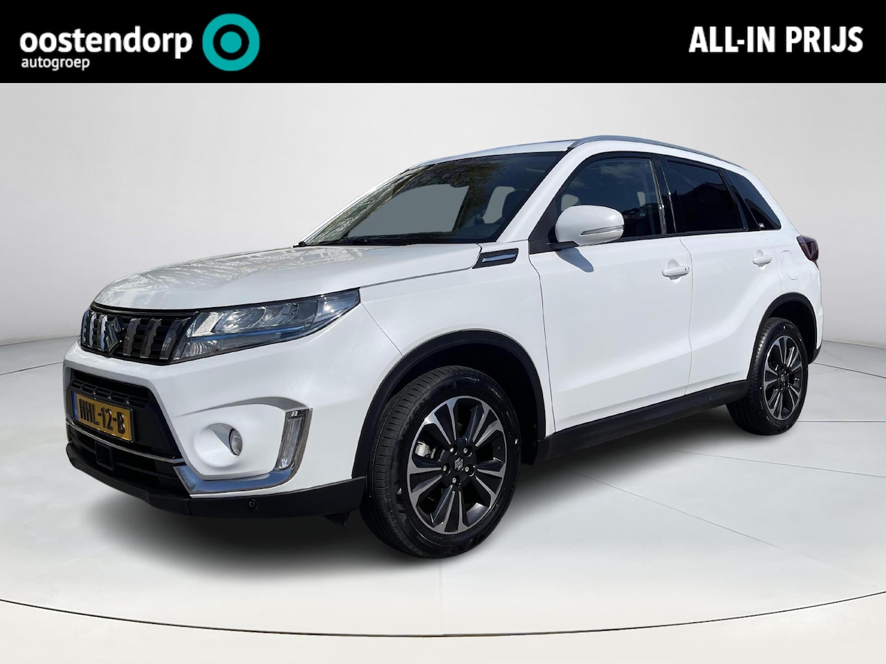 Suzuki Vitara - 1.5 Hybrid Style AllGrip Automaat | AllGrip | Navigatiesysteem | Parkeersensoren vóór- en - AutoWereld.nl