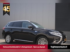 Mitsubishi Outlander - 2.4 PHEV 4WD Intense+/EV/Schuifdak/Trekhaak/360Cam/Led/Carplay/18"