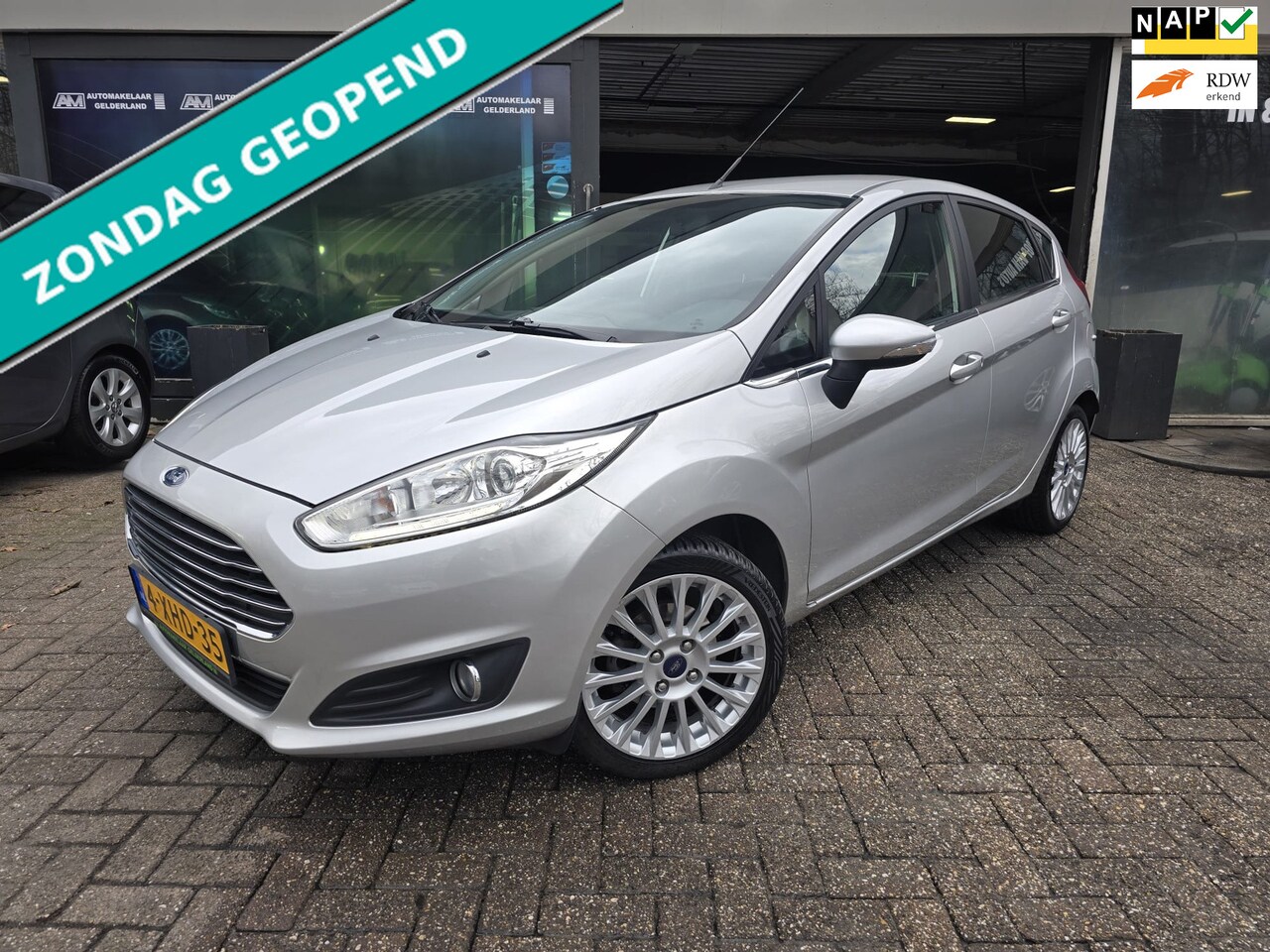 Ford Fiesta - 1.0 EcoBoost Titanium | 2E EIGENAAR | 12 MND GARANTIE | NAVI | AIRCO | NL AUTO | - AutoWereld.nl