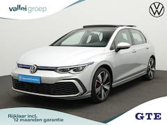 Volkswagen Golf - GTE 1.4 eHybrid 245 pk DSG | IQ Light | Panoramadak | Trekhaak | Stuur-/stoelverwarming |