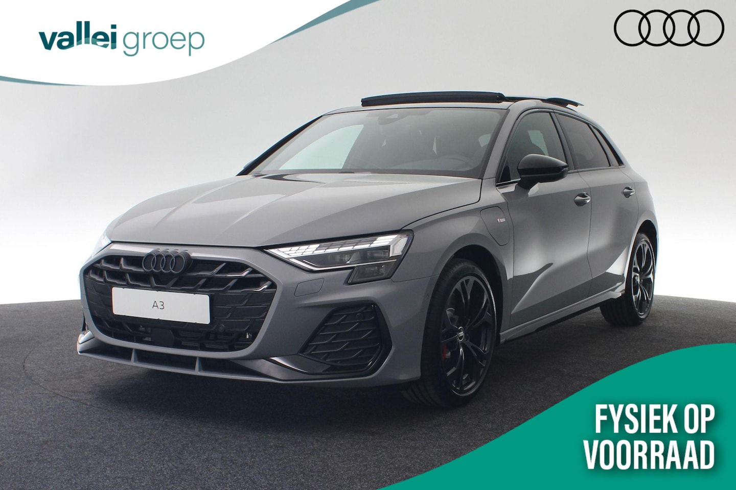Audi A3 Sportback - S edition Competition 45 TFSI e 180 kW / 245 pk | NARDO GRIJS | Panoramadak | Matrix LED | - AutoWereld.nl