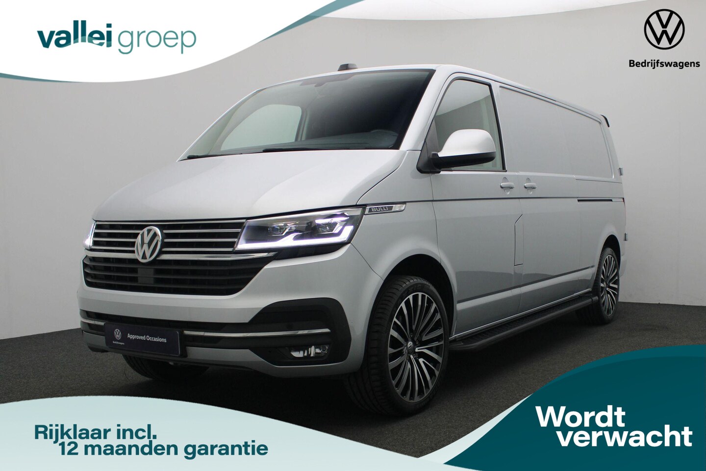Volkswagen Transporter - 2.0 TDI 150 pk DSG L2H1 28 Bulli | Trekhaak | Schuifdeuren links/rechts | Achteruitrijcame - AutoWereld.nl