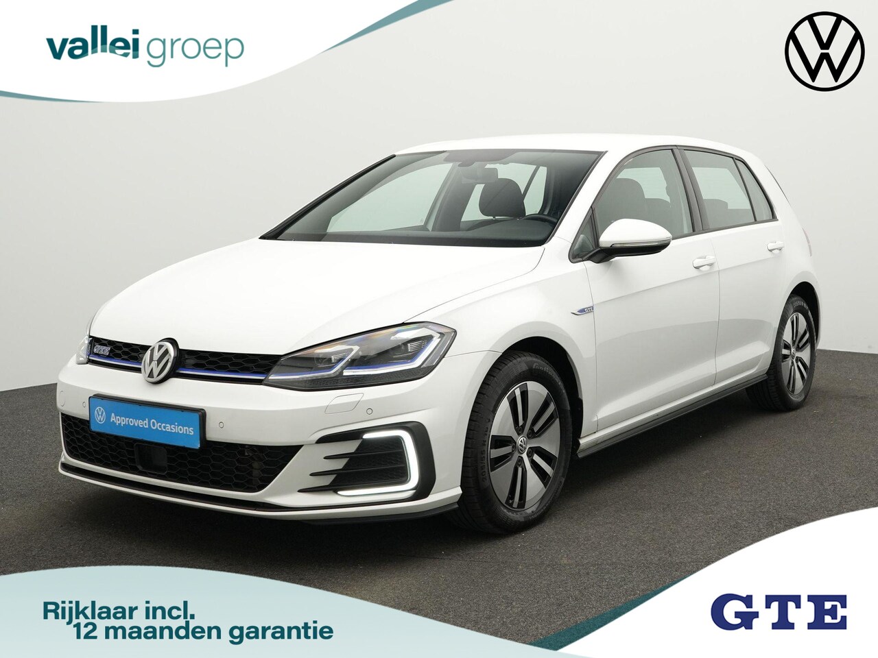 Volkswagen Golf - GTE 1.4 TSI 204 pk DSG | LED koplampen | Stoelverwarming | Parkeersensoren | Apple Carplay - AutoWereld.nl