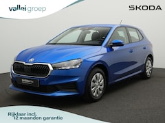 Skoda Fabia - 1.0 MPI 80 pk Ambition | Parkeersensoren achter | Apple Carplay / Android Auto | Cruise Co