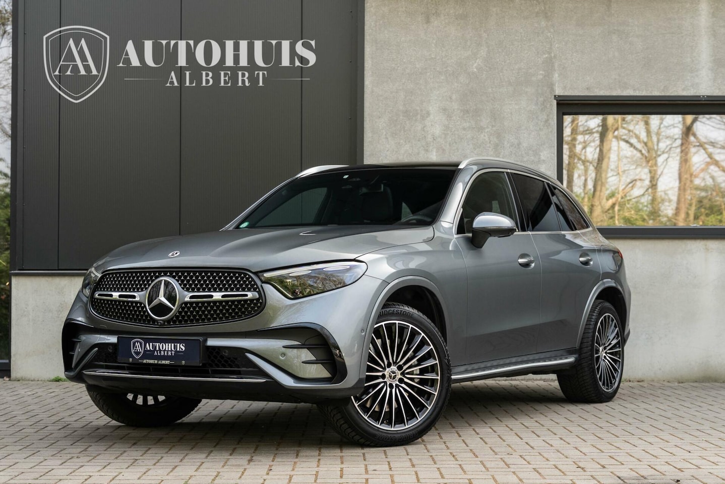 Mercedes-Benz GLC-klasse - 300e 4MATIC AMG 360c Burmester Pano HuD - AutoWereld.nl