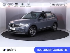 Volkswagen Tiguan - 1.4 TSI eHybrid Life 245 pk Automaat (DSG) | Navigatie | Parkeersensoren (Park assist) | A