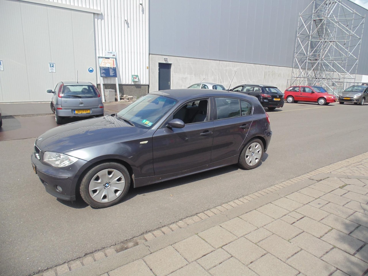 BMW 1-serie - 118d High Executive M2005 - AutoWereld.nl