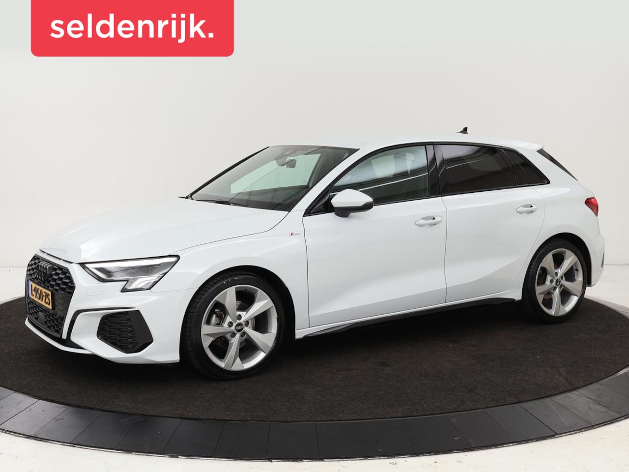 Audi A3 Sportback - 30 TFSI S edition | Carplay | Full LED | Virtual Cockpit | Sportstoelen | Half leder | Get - AutoWereld.nl