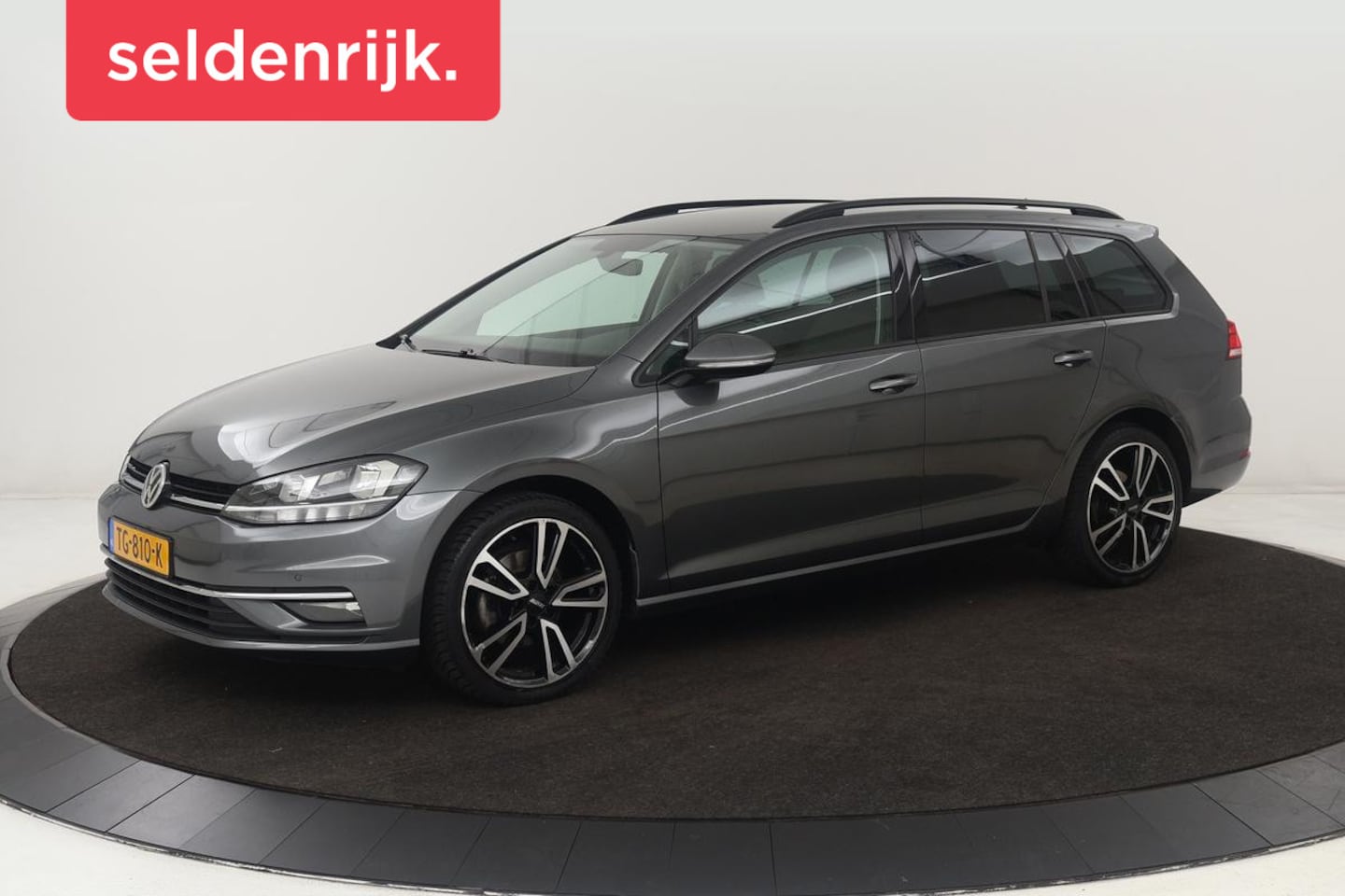 Volkswagen Golf Variant - 1.0 TSI Comfortline | Automaat | Adaptive cruise | Carplay | Navigatie | PDC | Climate con - AutoWereld.nl