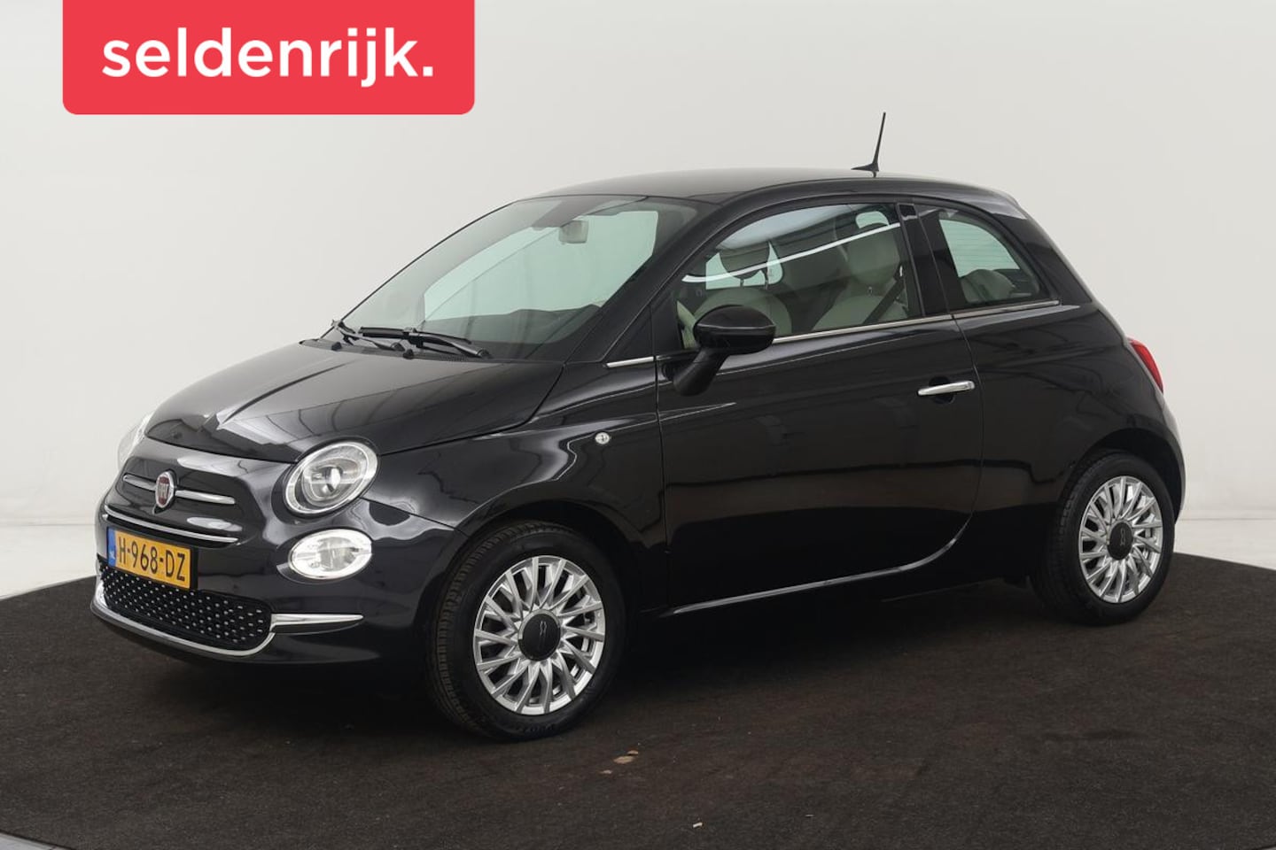 Fiat 500 - 1.2 Lounge | Carplay | Navigatie | Cruise control | Airco | PDC | Bluetooth - AutoWereld.nl