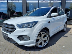 Ford Kuga - 1.5 EcoBoost ST Line Leder Xenon Panoramadak Park Pilot Park Lane 19" LMV