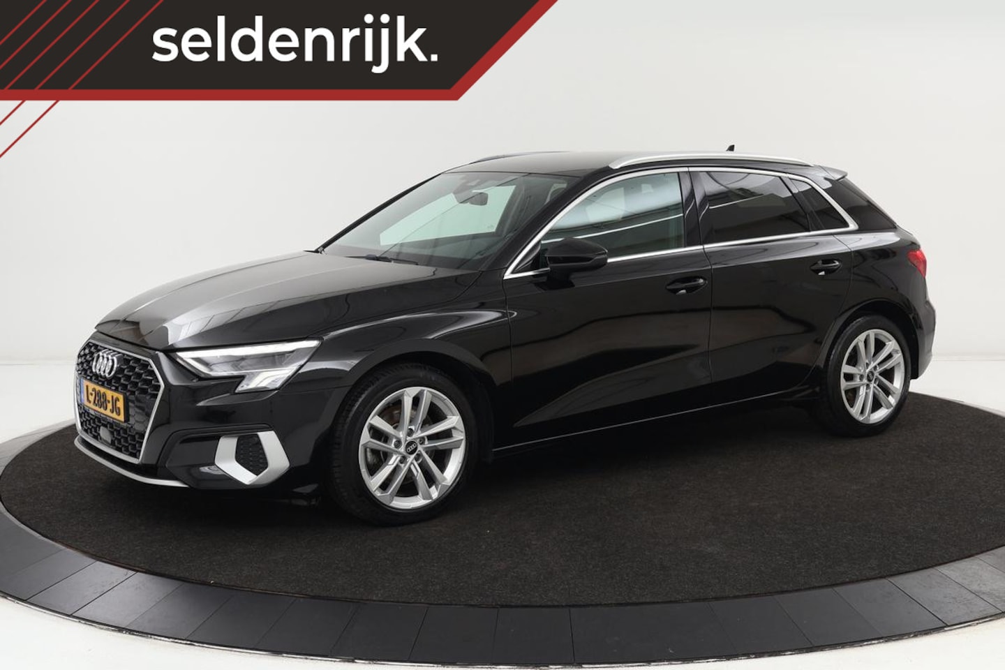 Audi A3 Sportback - 30 TFSI Business edition | Adaptive Cruise | Stoelverwarming | Trekhaak | Carplay | Full L - AutoWereld.nl
