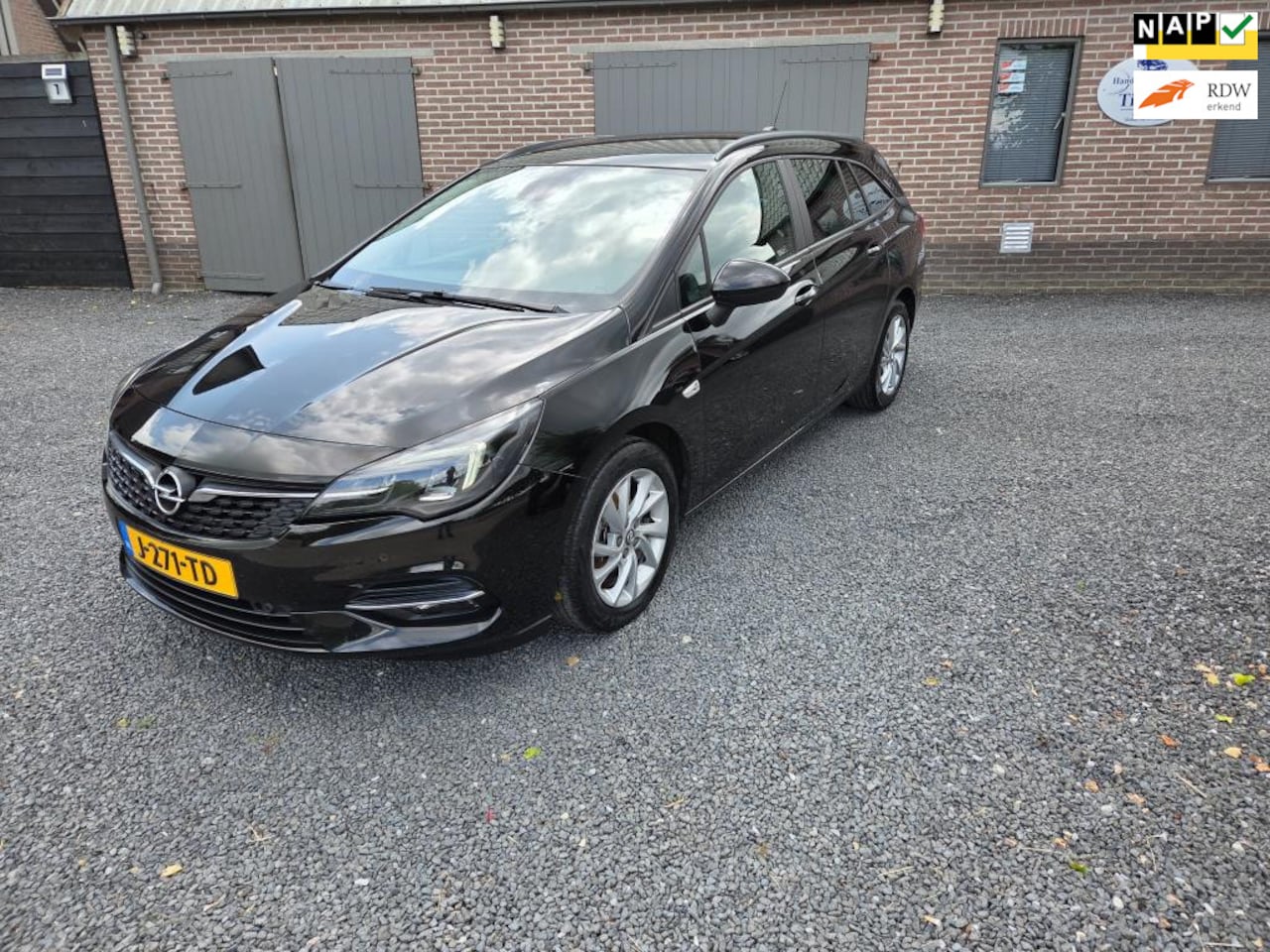 Opel Astra Sports Tourer - 1.2 Business Executive 1.2 Business Executive - AutoWereld.nl
