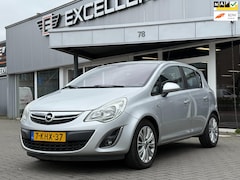 Opel Corsa - 1.4-16V Cosmo - 5 Deurs - Navi