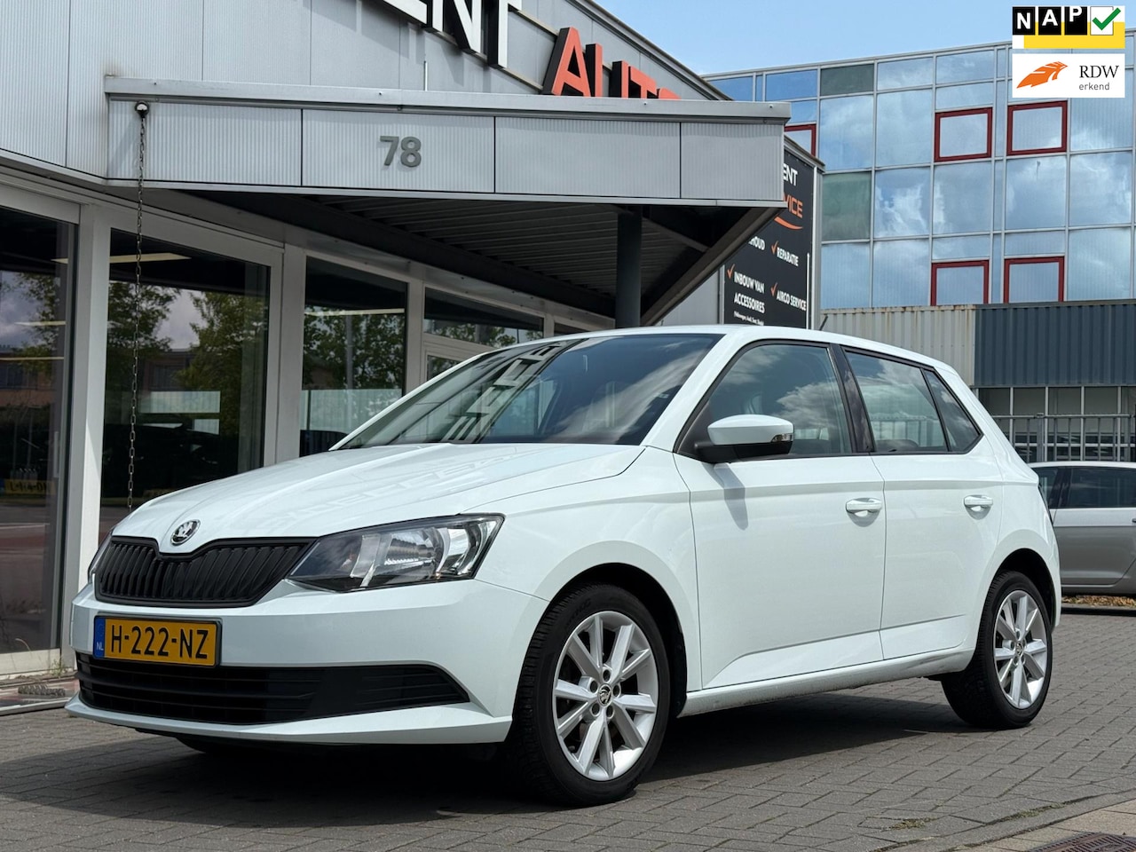 Skoda Fabia - 1.0 Active - 5 Deurs - Airco - AutoWereld.nl