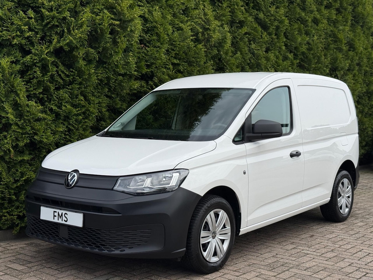 Volkswagen Caddy Cargo - 1.5 TSI CarPlay Camera - AutoWereld.nl