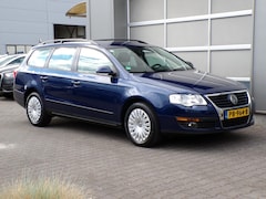 Volkswagen Passat Variant - 1.6 FSI Trendline Clima/Stoelverw/Automaat