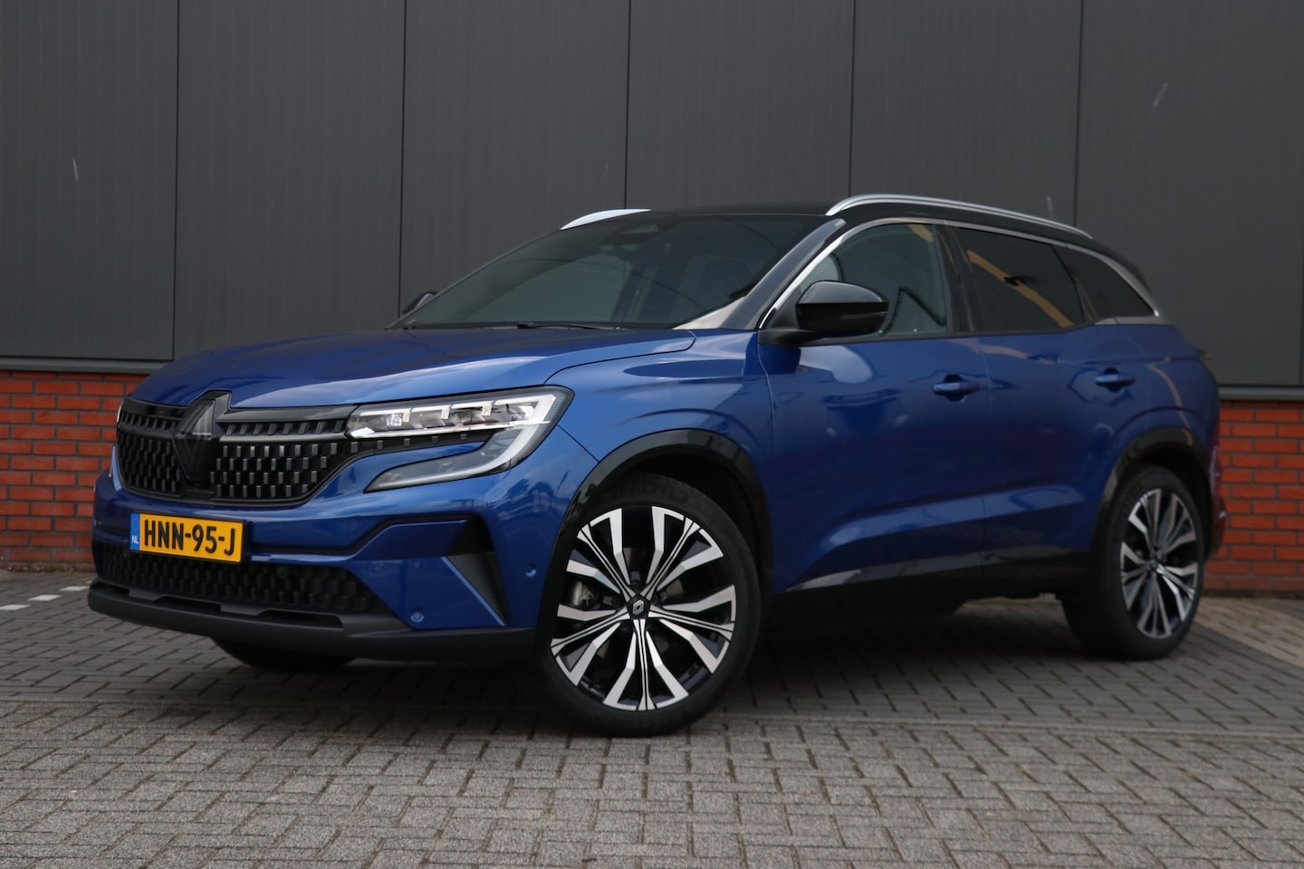 Renault Austral - 1.2 E-Tech full hybrid 200 iconic esprit Alpine stuurverwarming | 360 camera | - AutoWereld.nl
