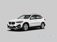 BMW X1 - xDrive25e Executive | PANO | Adaptiv CC | Camera | Elec-Klep | Carplay | Dodehoek-assisten