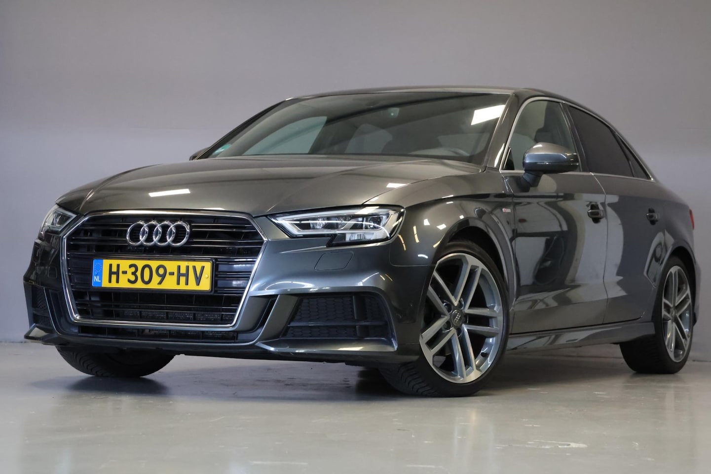 Audi A3 Limousine - 35 TFSI CoD S-Line Ad. Sport |AUT|Virtual| - AutoWereld.nl