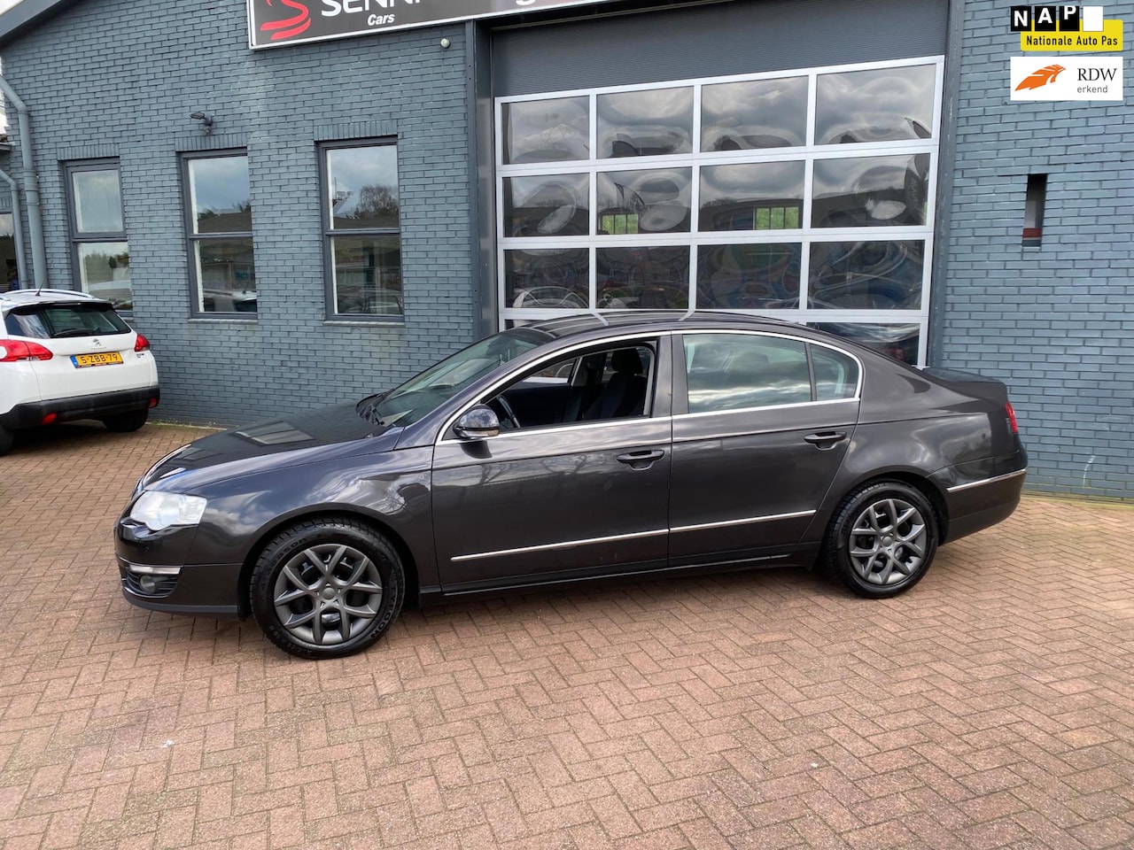 Volkswagen Passat - 1.4 TSI BlueMotion - Navigatie - Bj 2010 - AutoWereld.nl