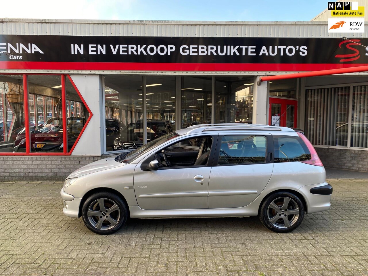Peugeot 206 SW - 1.6-16V Quiksilver - Airco - Trekhaak - Inr M - AutoWereld.nl