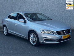 Volvo S60 - 1.6 T3 Momentum-AUTOMAAT-D.RiemVervangen-Nap
