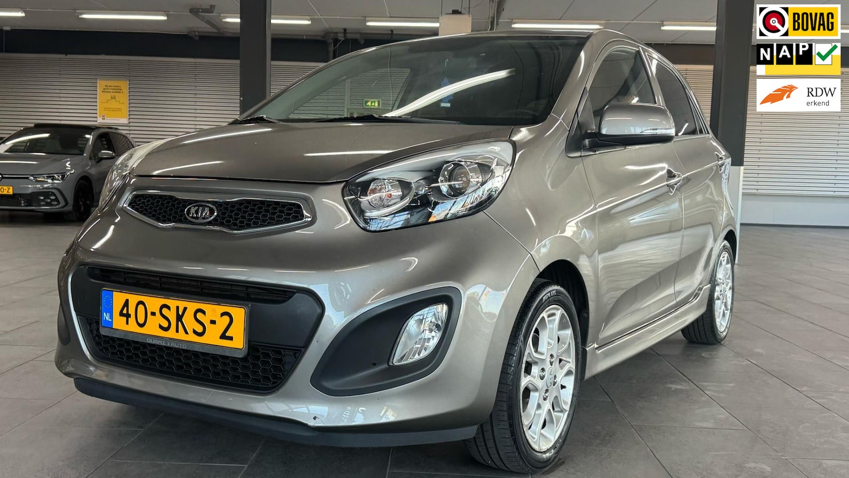 Kia Picanto - 1.2 CVVT Comfort Pack 5-deuren airco led verlichting lm-velgen 4 X elektrische ramen + spi - AutoWereld.nl