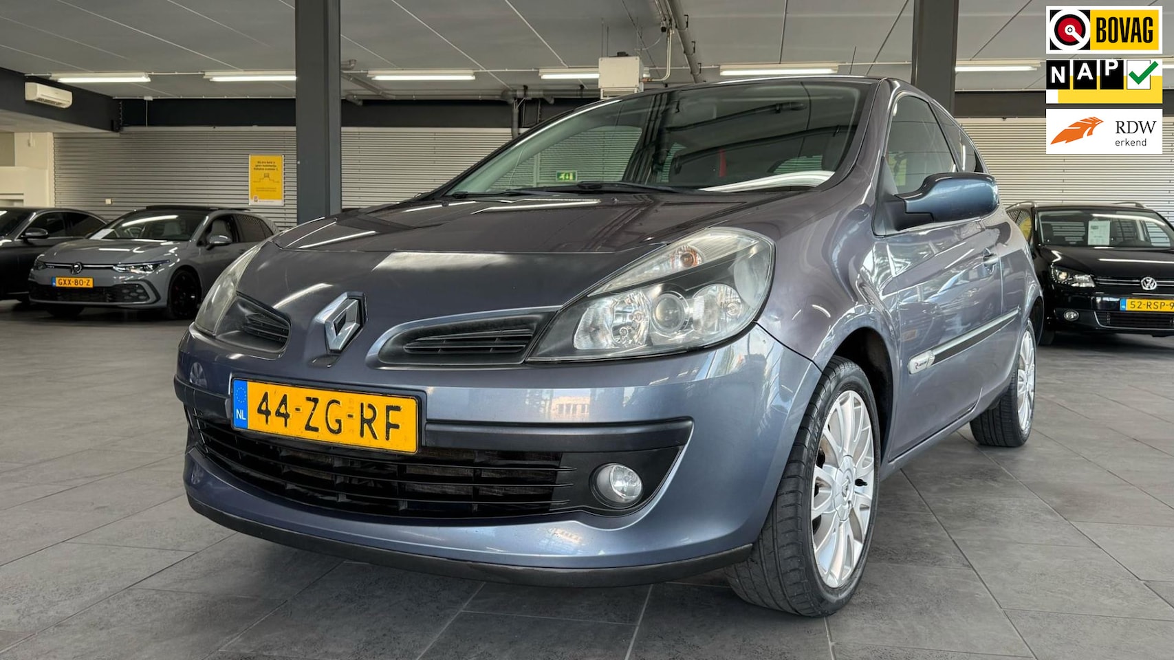 Renault Clio - 1.2 TCE Rip Curl airconditioning elektrische pakket lm-velgen nw distributieriem - AutoWereld.nl