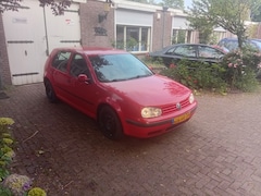 Volkswagen Golf - 1.6 Trendline Apk Nieuw??