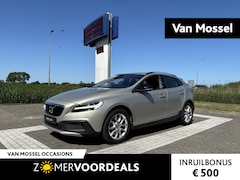 Volvo V40 Cross Country - 2.0 T3 Nordic+ | Standkachel | BLIS | Stoelverwarming | Trekhaak | On Call