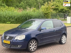 Volkswagen Polo - 1.4-16V Comfortline/AIRCO/LEDER