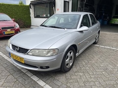 Opel Vectra - 1.8-16V Diamond