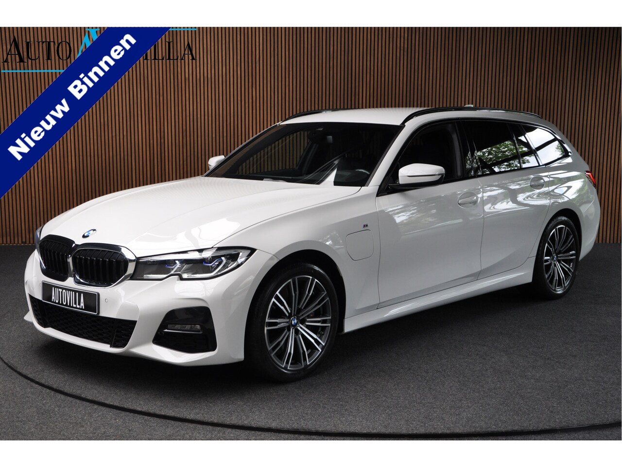 BMW 3-serie Touring - 330e M-Sport Navi Leer Carplay Laser LED Trekhaak elektr. uitklapbaar PDC - AutoWereld.nl