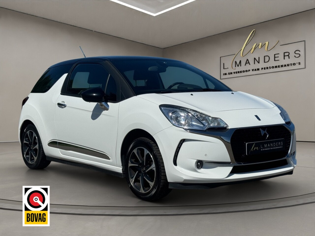Citroën DS3 - 1.2 PureTech So Chic 2016 WIT | Airco | Display | Benzine - AutoWereld.nl
