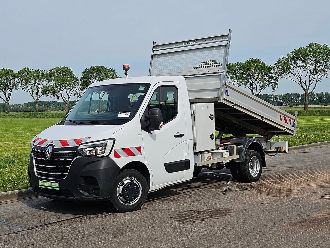 Renault Master - 2.3 DCI 130 DL KIPPER kist, trekhaak, bladrekken, airco, 66 dkm. - AutoWereld.nl