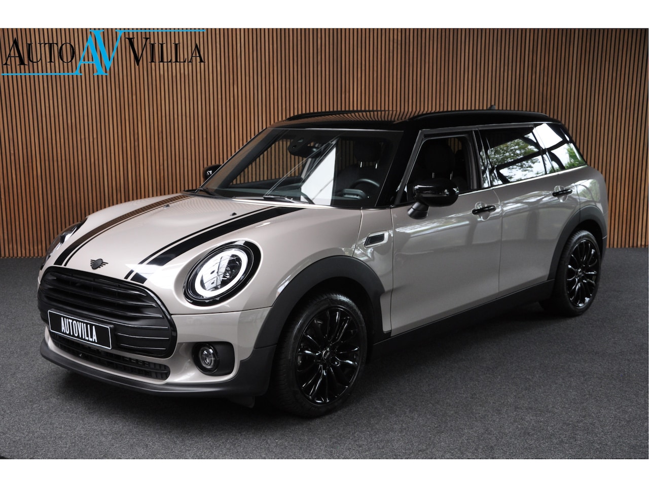 MINI Clubman - Mini 1.5 Cooper Navi Leer Camera PDC Carplay Keyless 17" LM velgen Zwarte binnenhemel Stoe - AutoWereld.nl