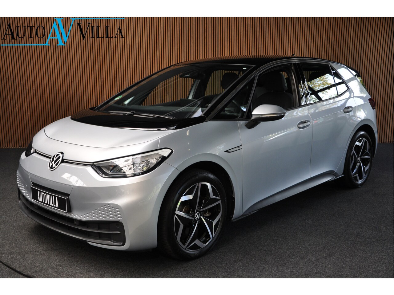 Volkswagen ID.3 - Pro 58 kWh Navi PDC Camera LM velgen Climate Cruise BTW auto - AutoWereld.nl