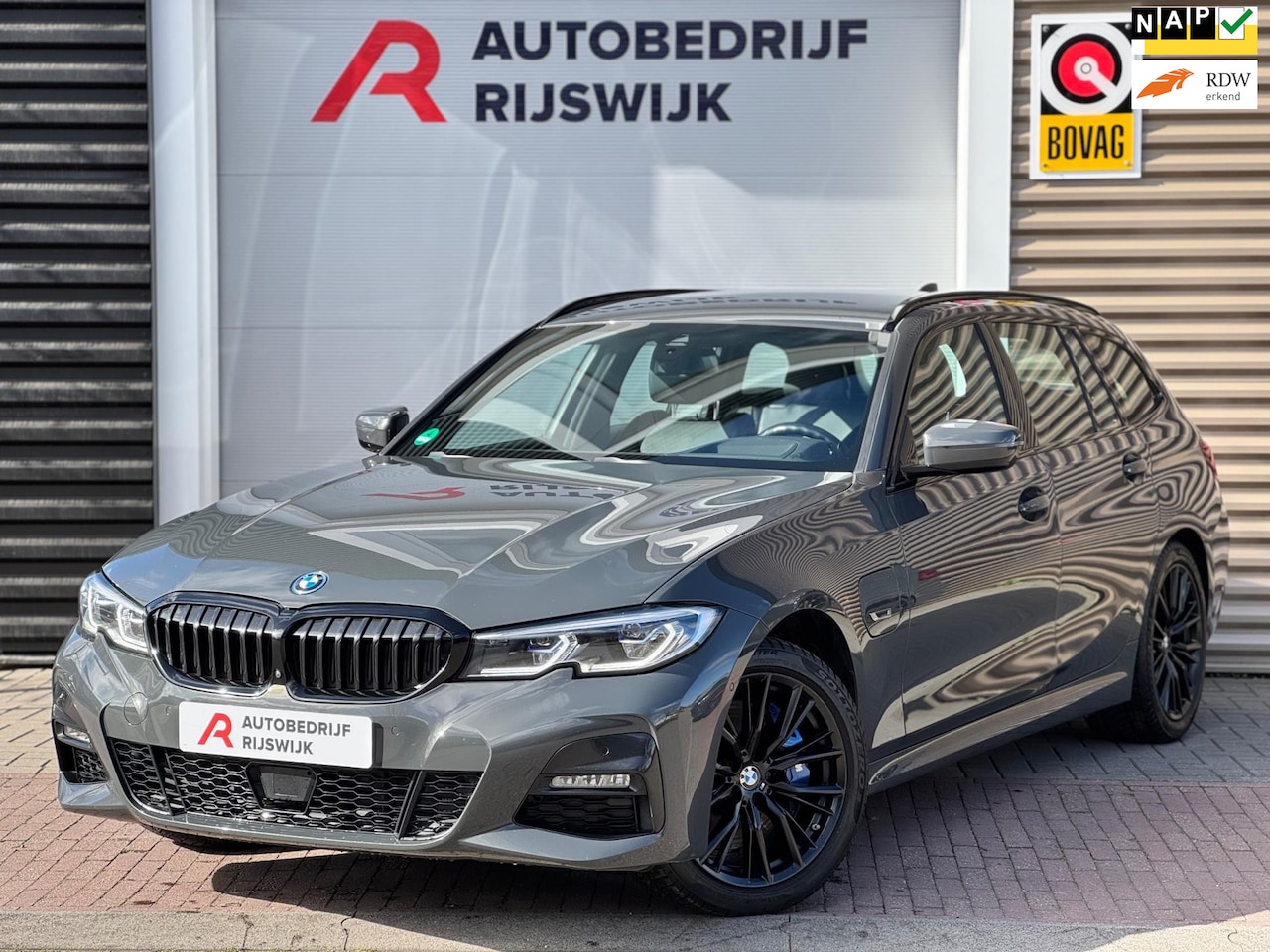BMW 3-serie Touring - 330e M Sport Memory/Laser/360/HUD - AutoWereld.nl