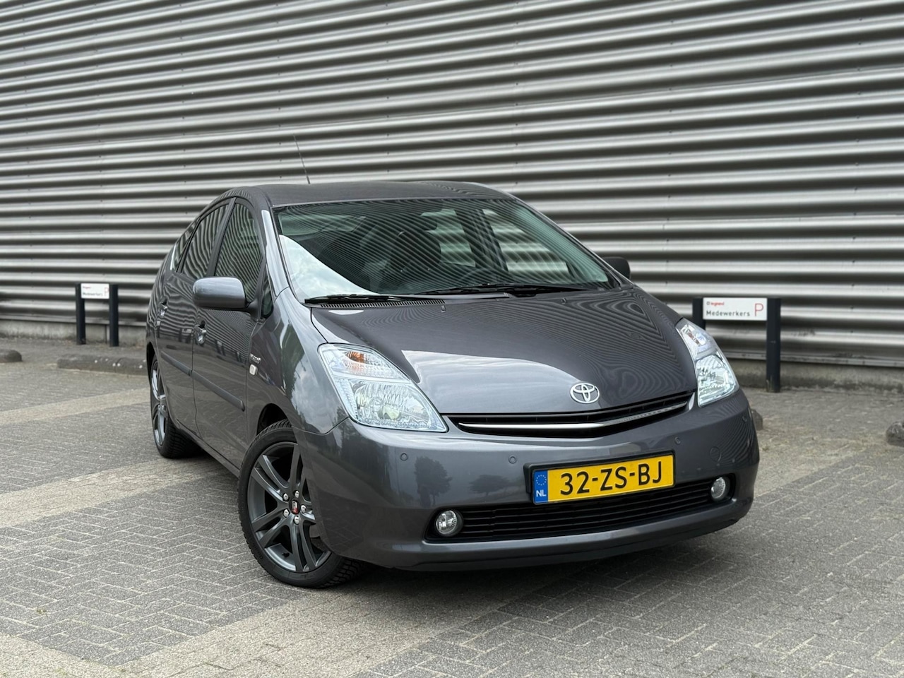 Toyota Prius - 1.5 VVT-i Tech Edition (bj 2008) LEER|KEYLESS|106000 KM|JBL|NETJES - AutoWereld.nl
