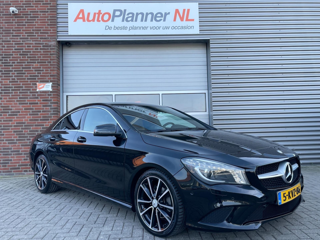 Mercedes-Benz CLA-Klasse - 180 Urban! Cruise! Navi! PDC! - AutoWereld.nl