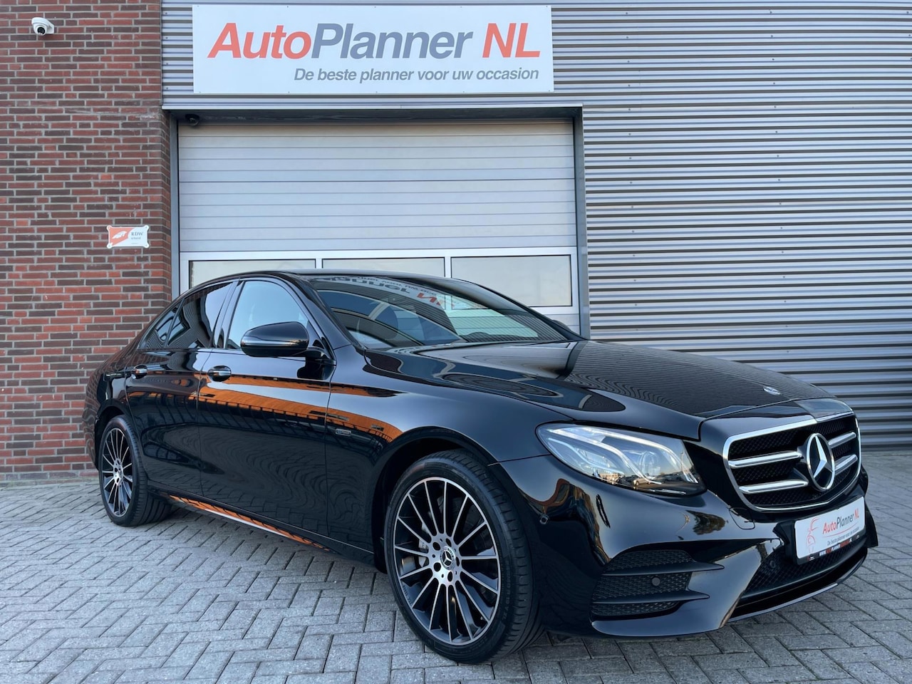 Mercedes-Benz E-klasse - 350e AMG Line! Camera! Navi! Virtual! - AutoWereld.nl