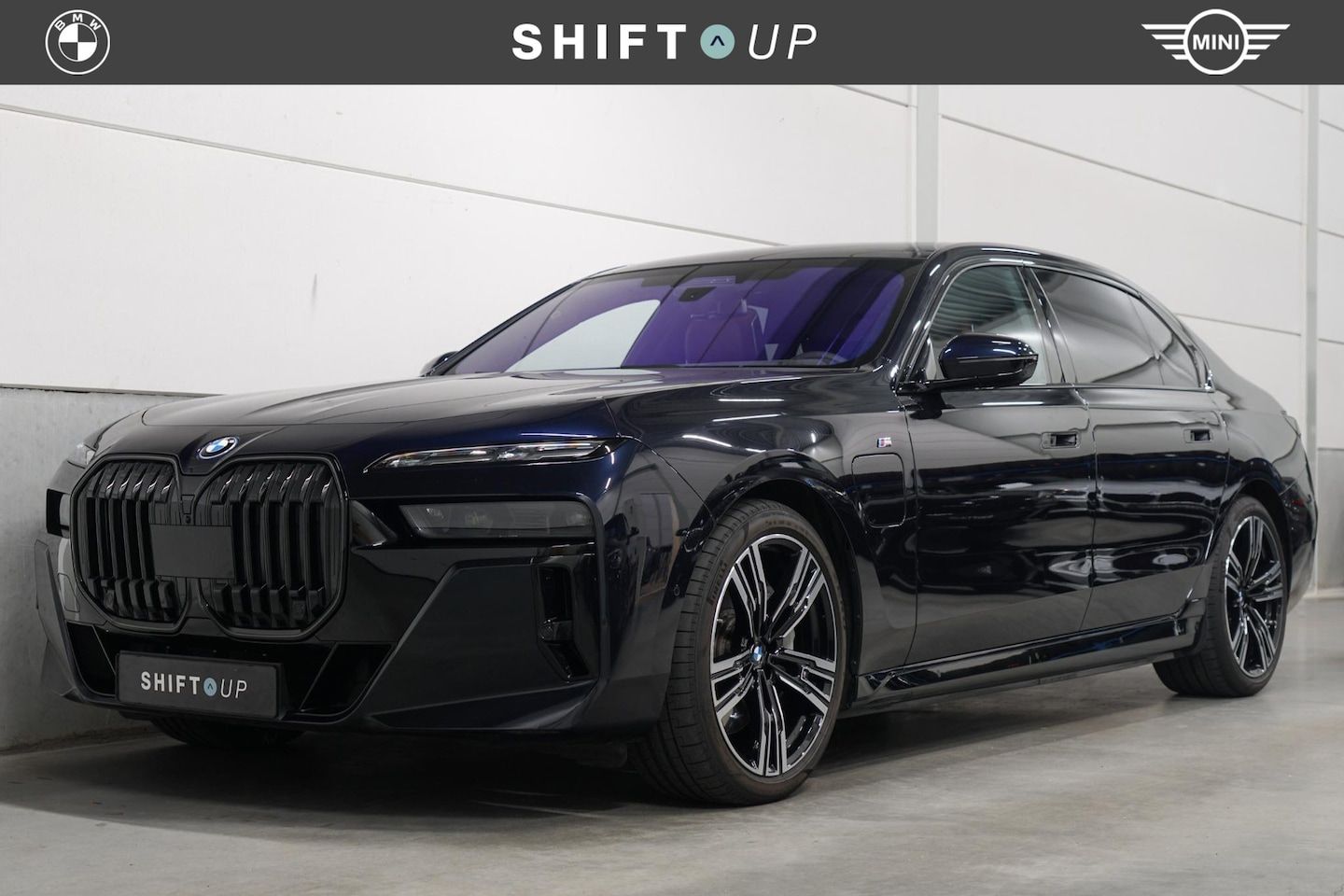 BMW 7-serie - 750e xDrive M-Sport | Bowers & Wilkins | Massage | Skylounge | Tartufo Leder - AutoWereld.nl