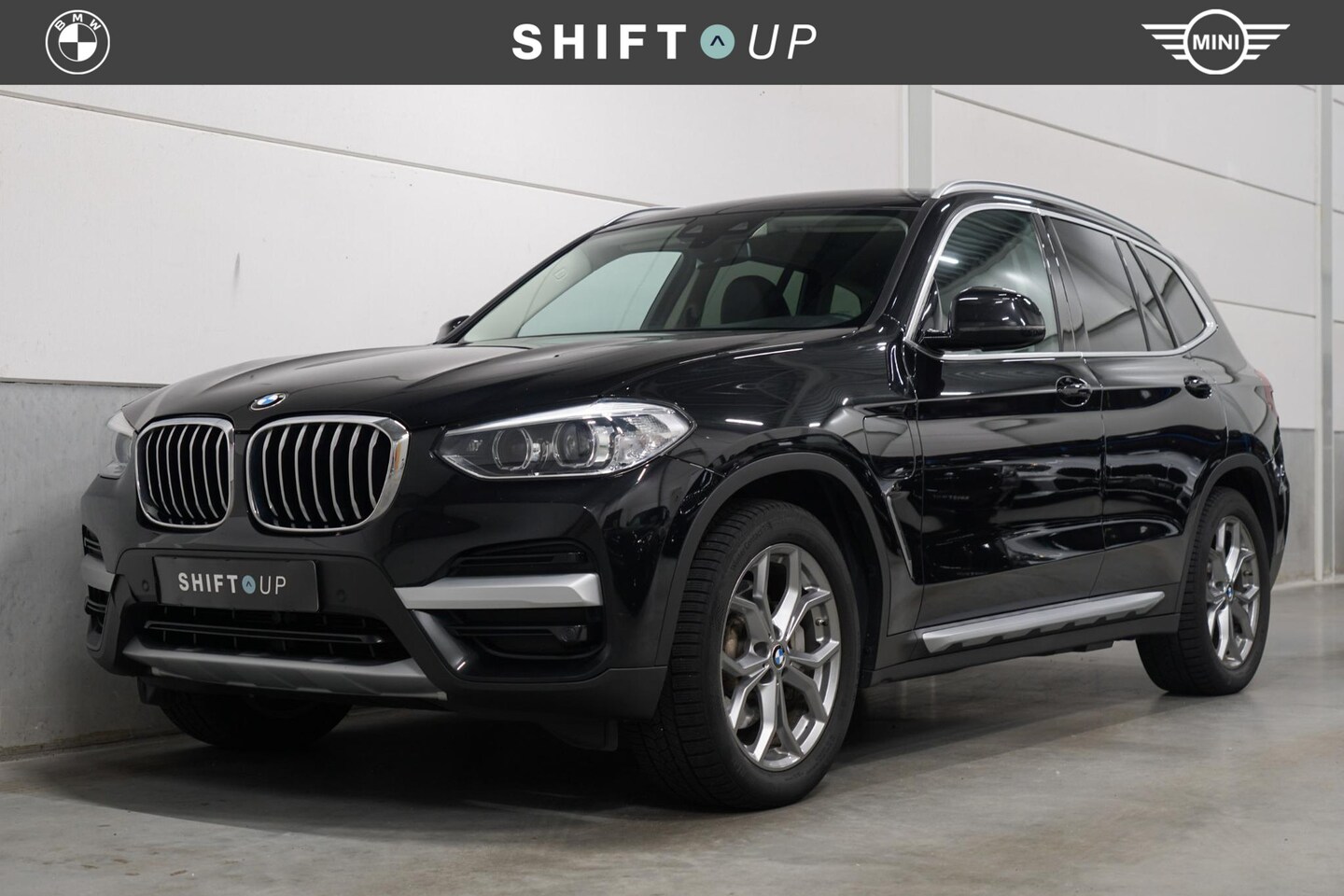BMW X3 - xDrive30e Verwarmd Stuurwiel | Sportstoelen | Stoelverwarming - AutoWereld.nl